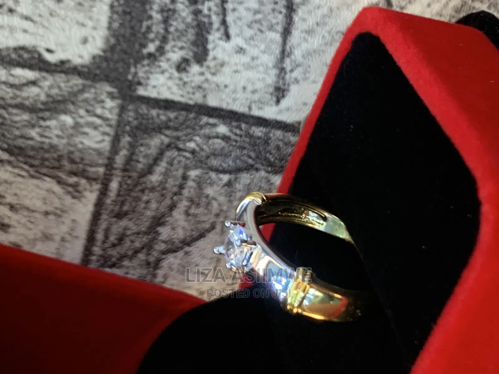 Engagement Rings Available With the Ring Box