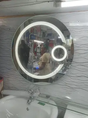 Executive Bathroom Beauty Mirrors