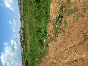 Kira Well Planned Estate