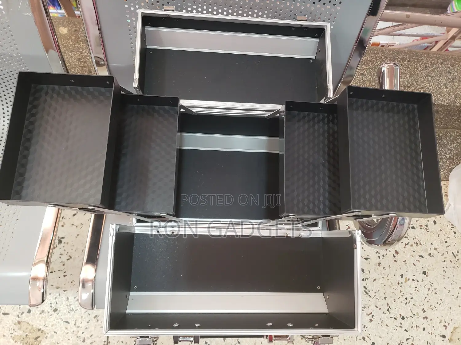 Make Up Box Big Size