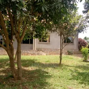 4bdrm House in Nkumba Kasenyi Ntebe, Central Division for Sale