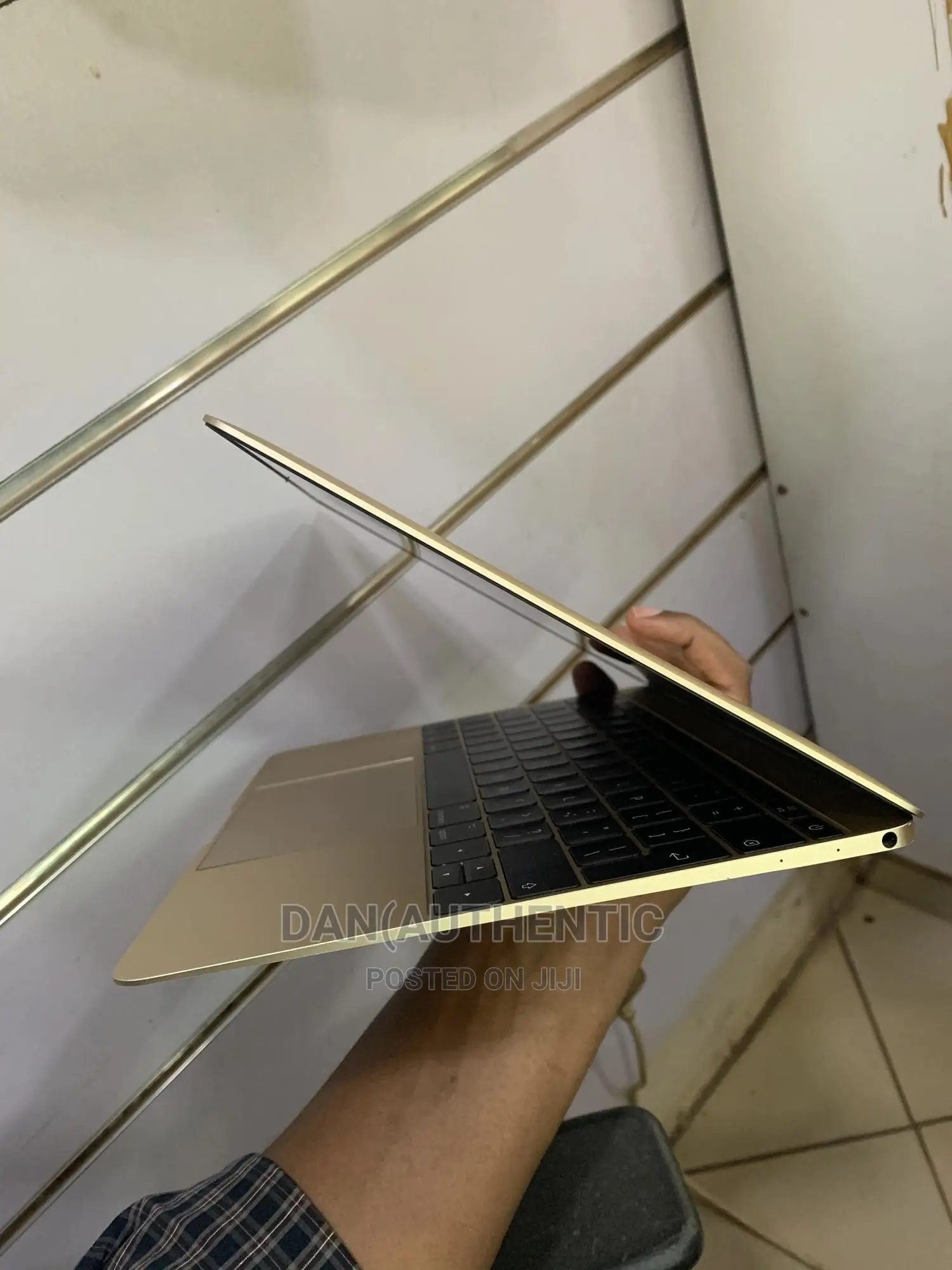 Laptop Apple MacBook 8GB Intel Core M SSD 256GB