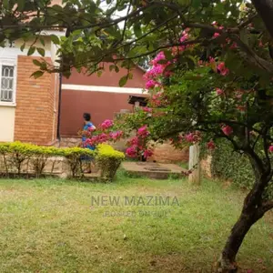 4bdrm House in Nsambya, Central Division for Sale