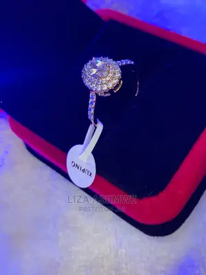 Engagement Rings Available With the Ring Box