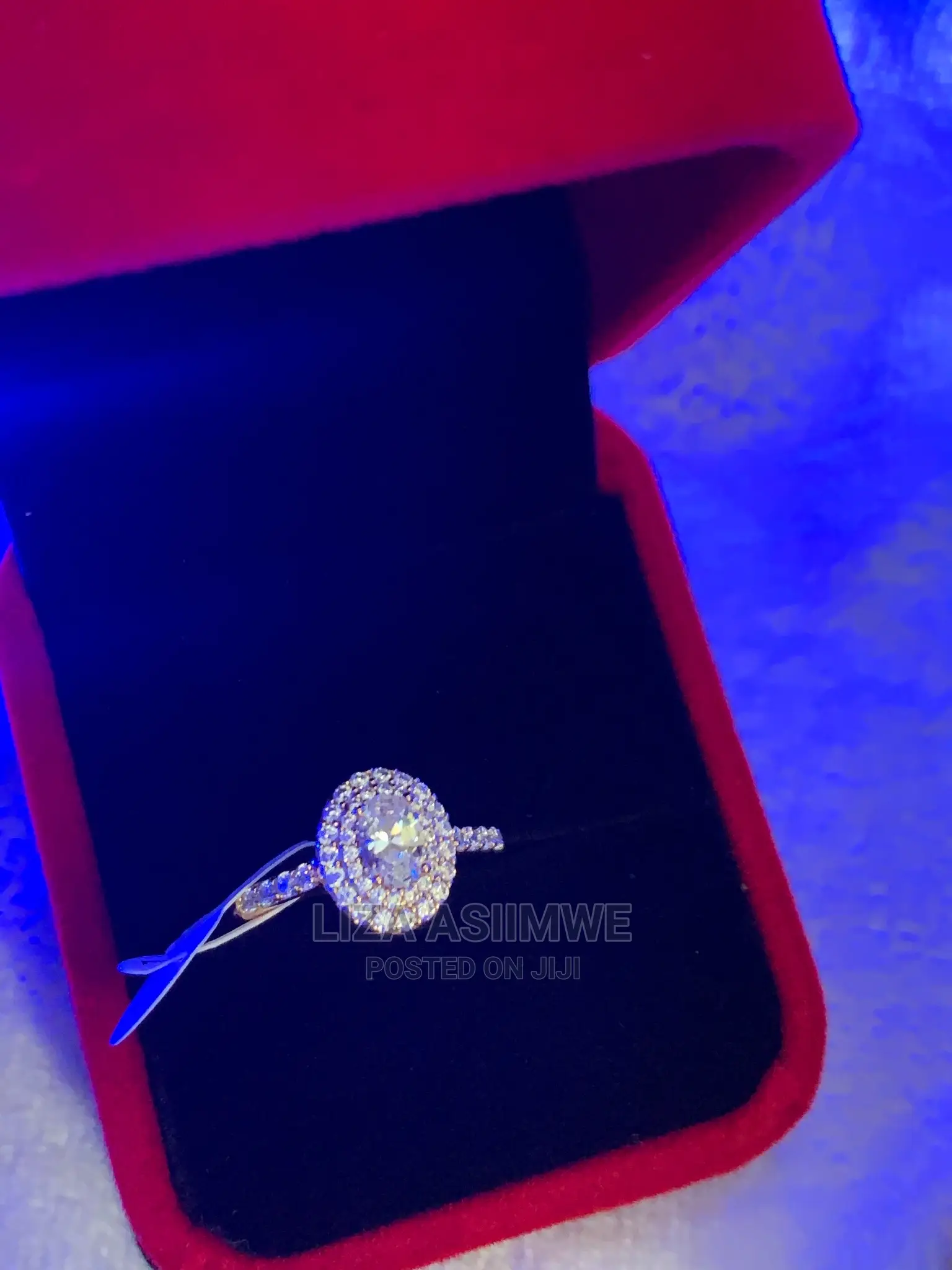 Engagement Rings Available With the Ring Box
