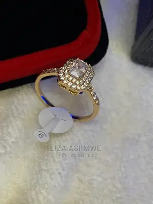 Engagement Rings Available at a Good Price