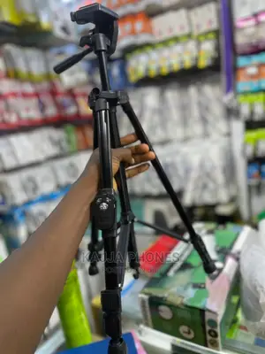 Tripod Stand 3385