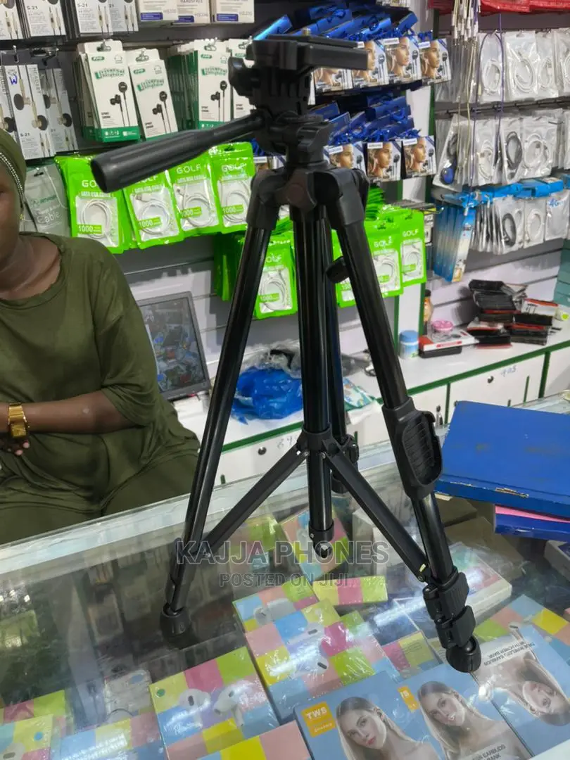 Tripod Stand 3385