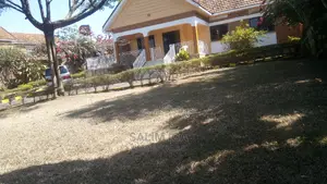 4bdrm Bungalow in Kololo Property, Central Division for Rent