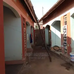 6bdrm House in Nansana, Central Division for Sale