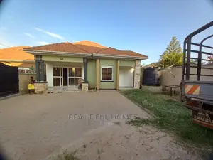 Furnished 4bdrm House in Kira Tarmacked for Sale
