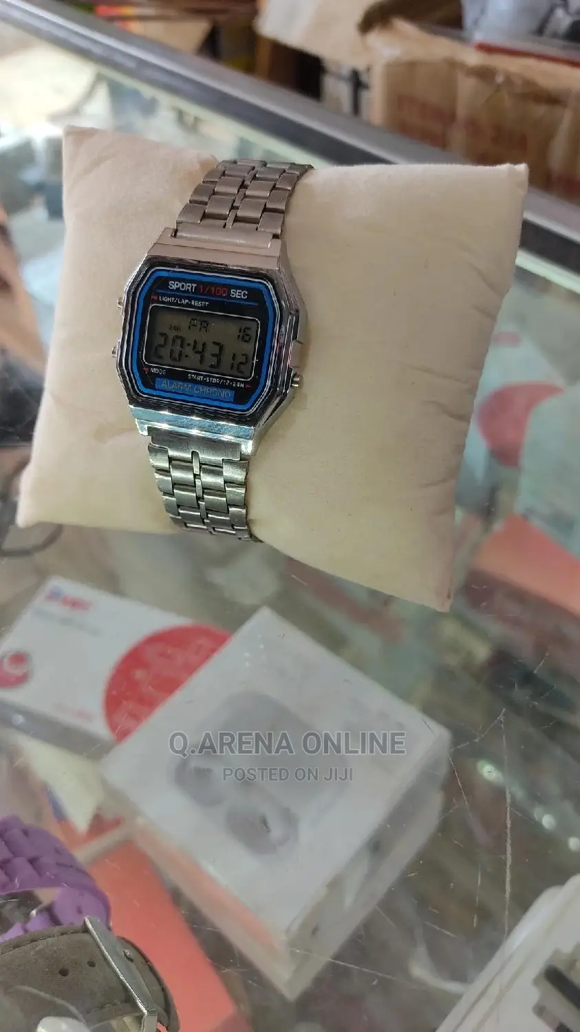 Casio Digital Watch With Metallic Straps