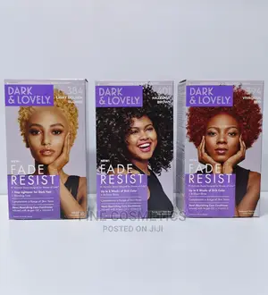 Dark and Lovely Fade Resist Permanent Hair Color Conditioner