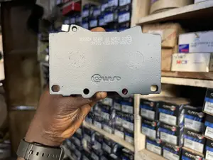 Land Cruiser VX Hilux Front Brake Pads. Genuine Asimco Brand