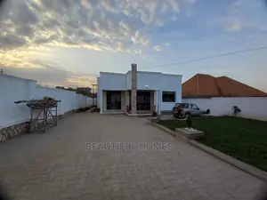 Furnished 4bdrm Maisonette in Kira Classy for Sale
