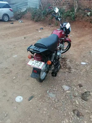New TVS Apache 160 4V 2021 Red