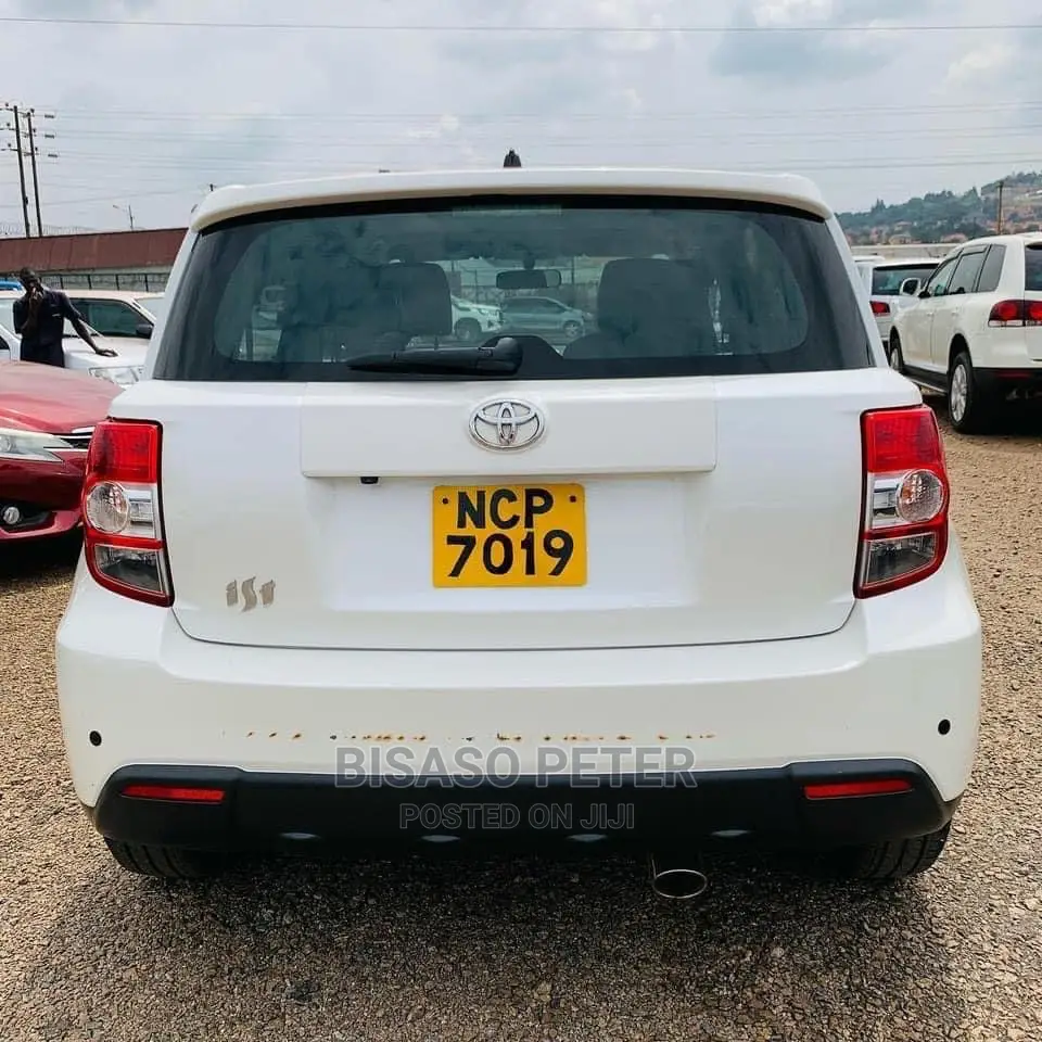Toyota IST 2008 White