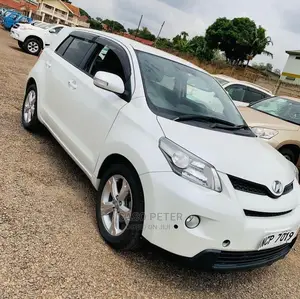 Toyota IST 2008 White