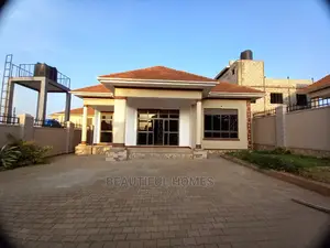 Furnished 4bdrm House in Kira Organised for Sale