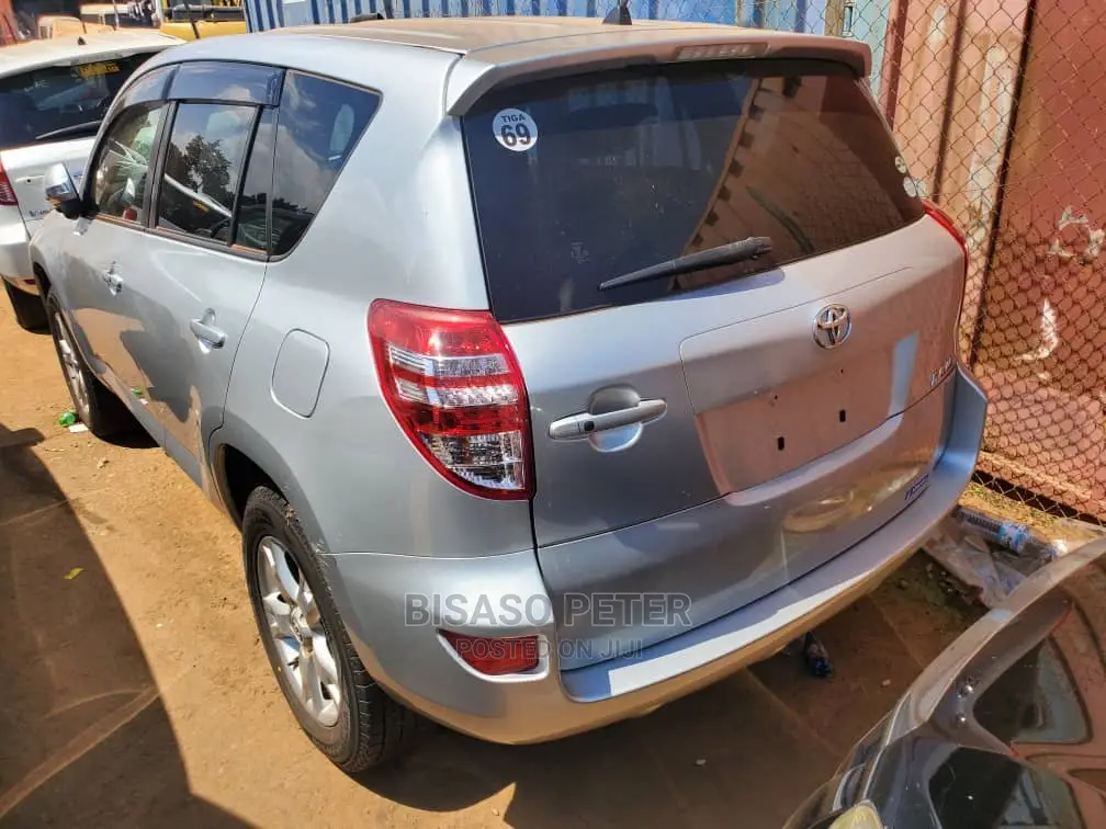 Toyota RAV4 2008 Silver