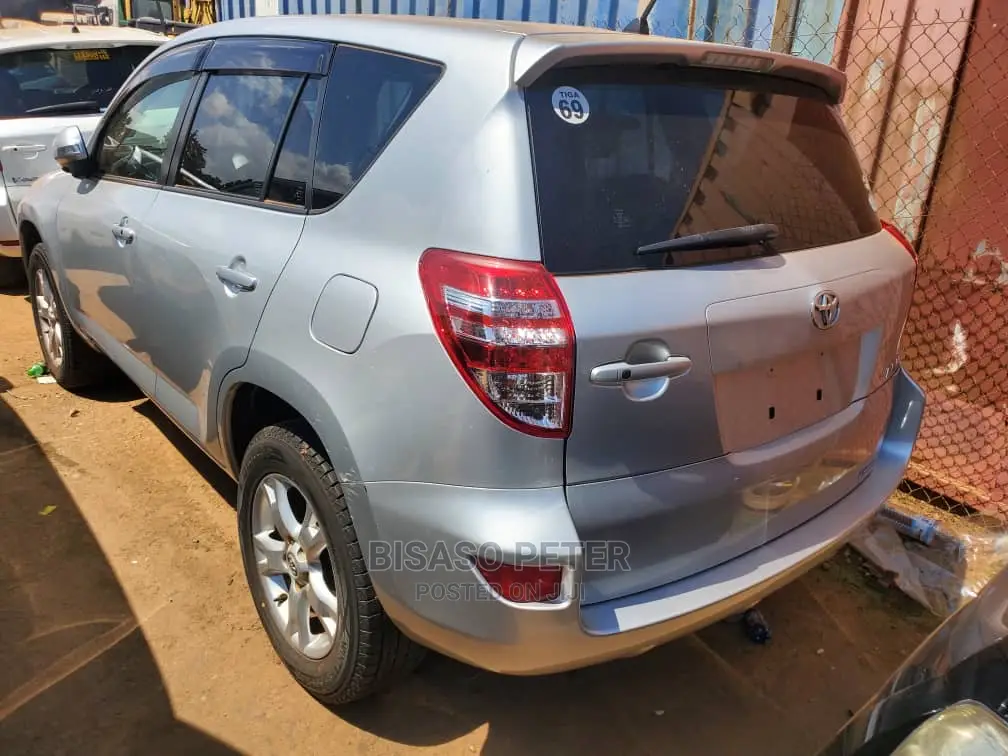 Toyota RAV4 2008 Silver