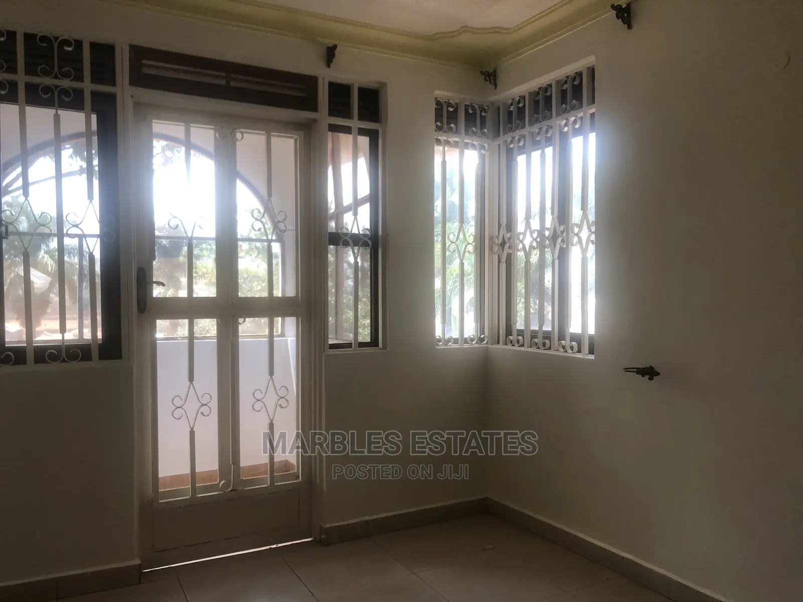 4bdrm Duplex in Bugolobi, Central Division for Rent