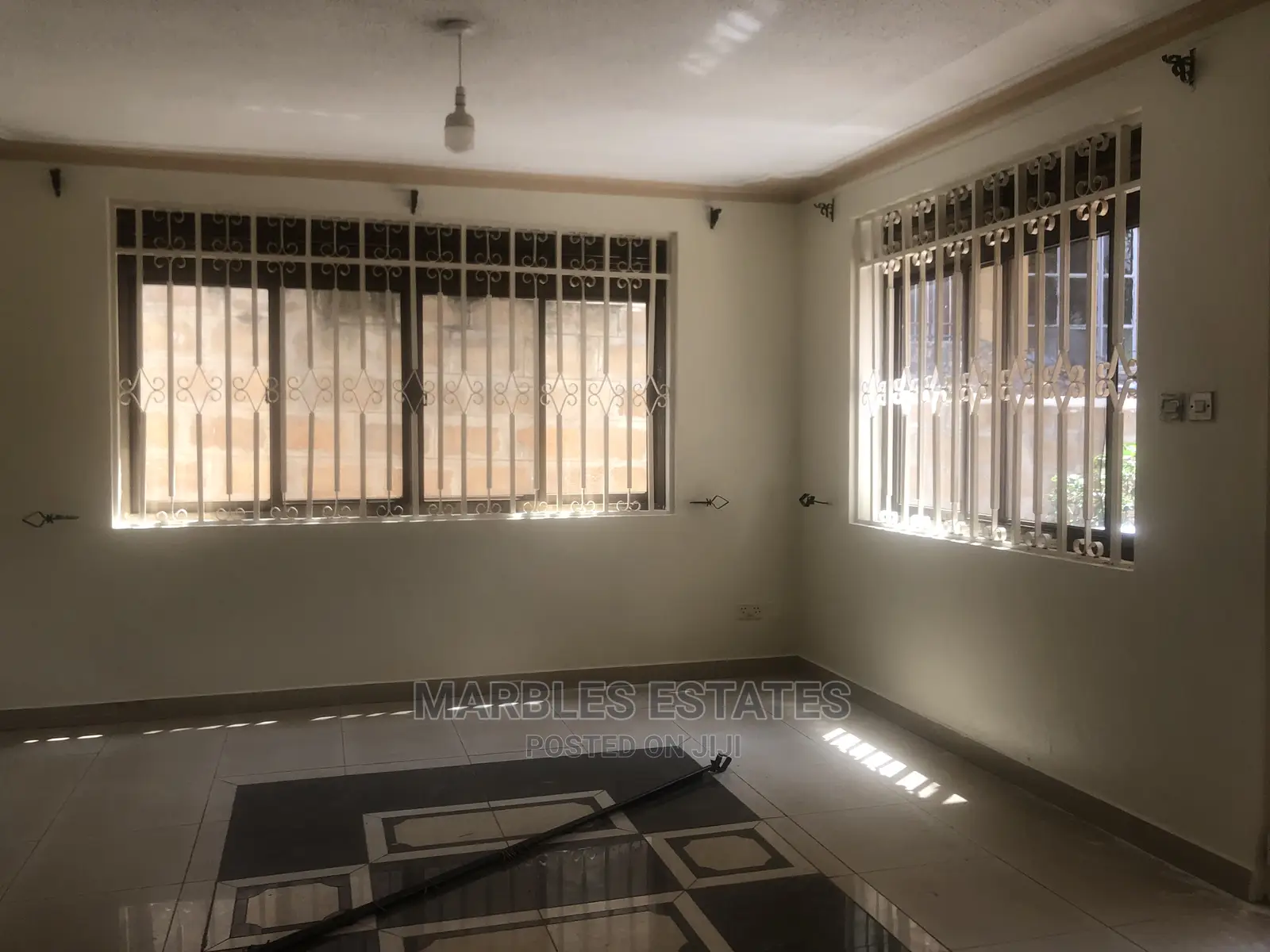 4bdrm Duplex in Bugolobi, Central Division for Rent