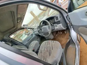 Toyota HiAce 1999 Silver
