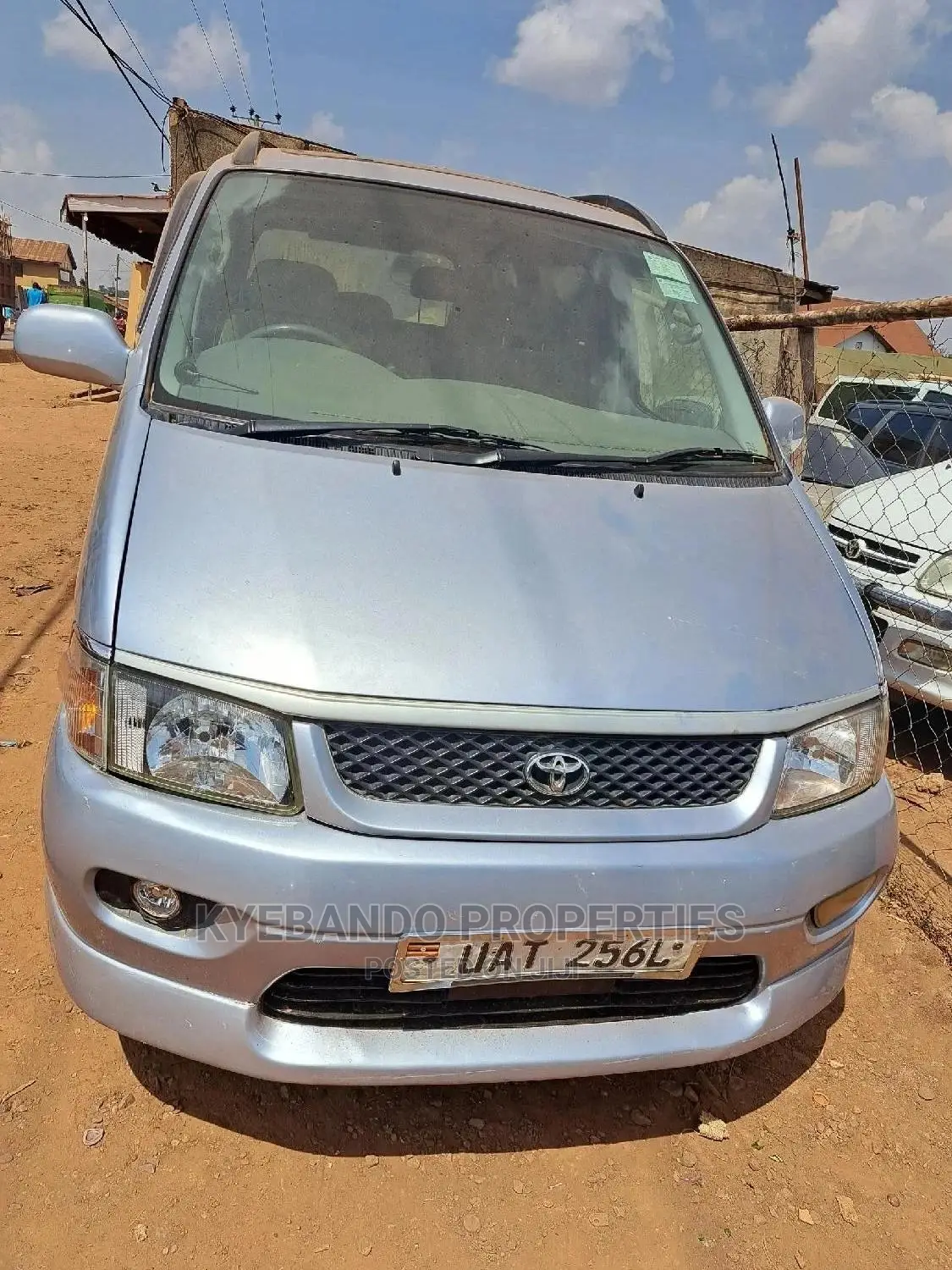 Toyota HiAce 1999 Silver