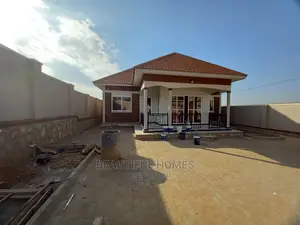 Furnished 4bdrm Maisonette in Kira for Sale