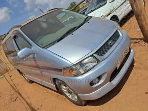 Toyota HiAce 1999 Silver