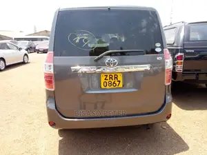 Toyota Noah 2008 Gray