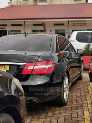 Mercedes-Benz E350 2013 Black