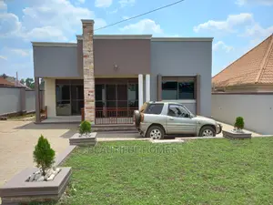 Furnished 4bdrm Maisonette in Kira for Sale