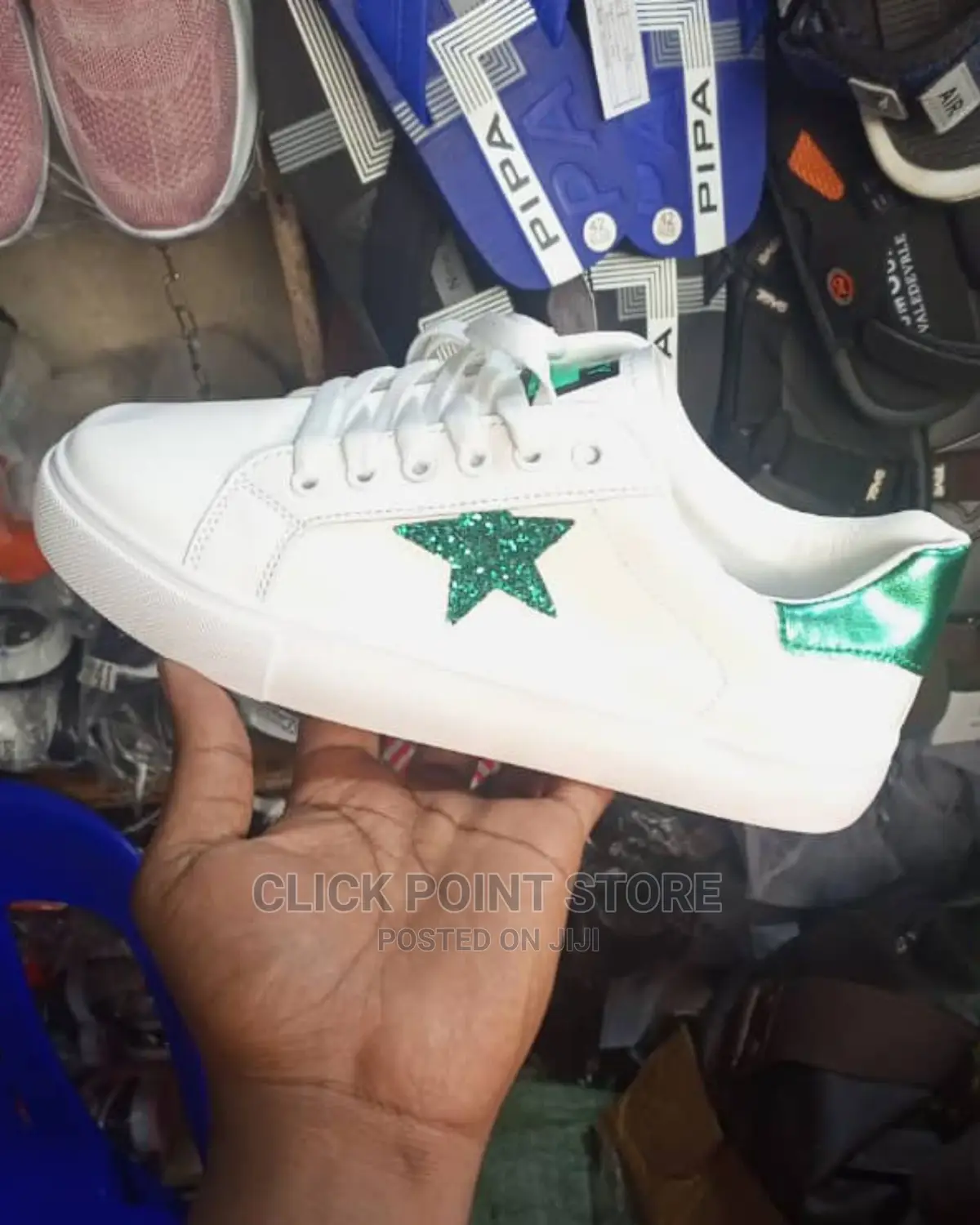 Ladies Sneakers / White Sneakers