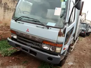 Fuso Truck 1990