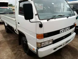 Isuzu Truck With 4BE1 Engine