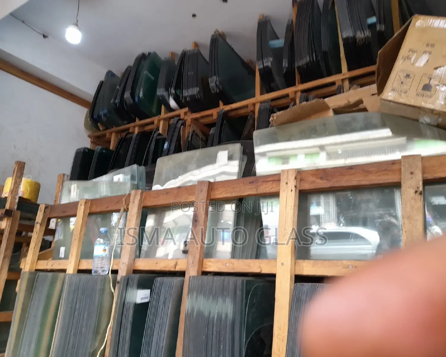 Door Glasses, Windscreen Glasses. Etc