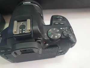 Canon 200D Ii