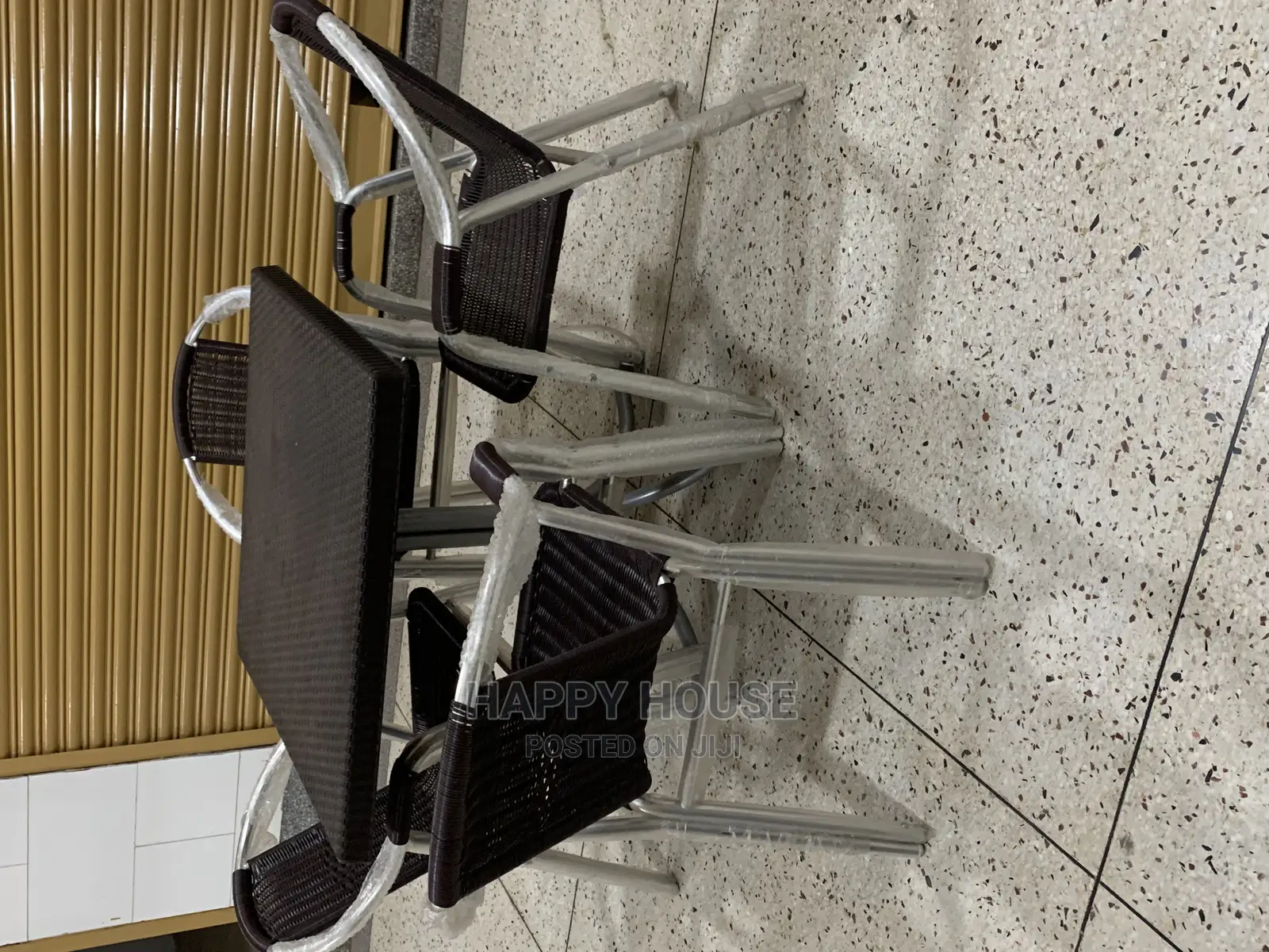 Cooperate Outdoor Set, Table and 4 Chairs.