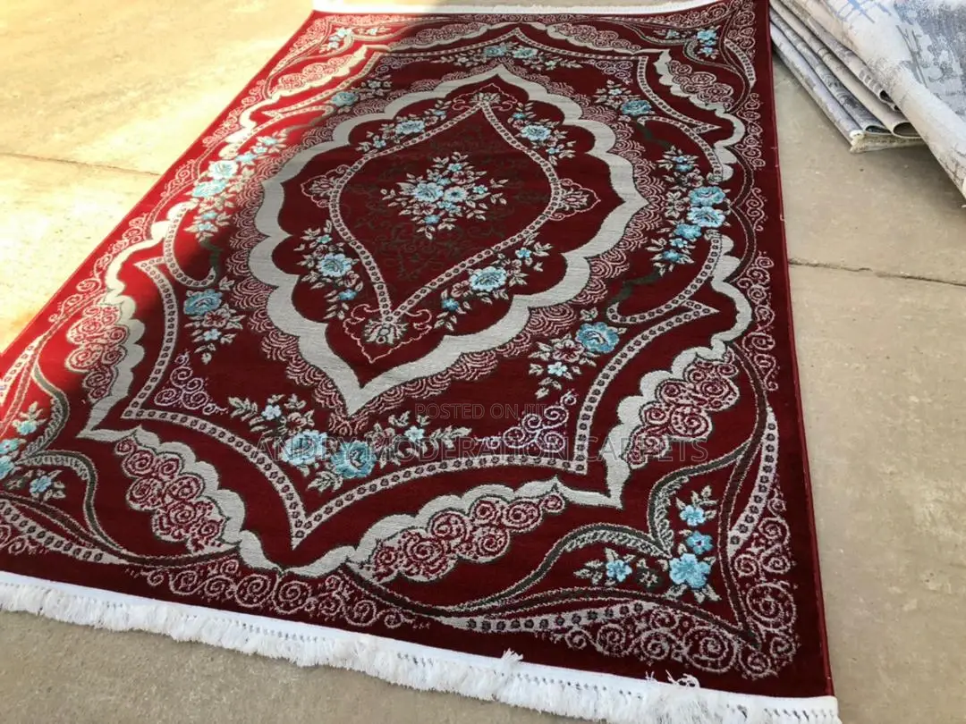 Center Carpets