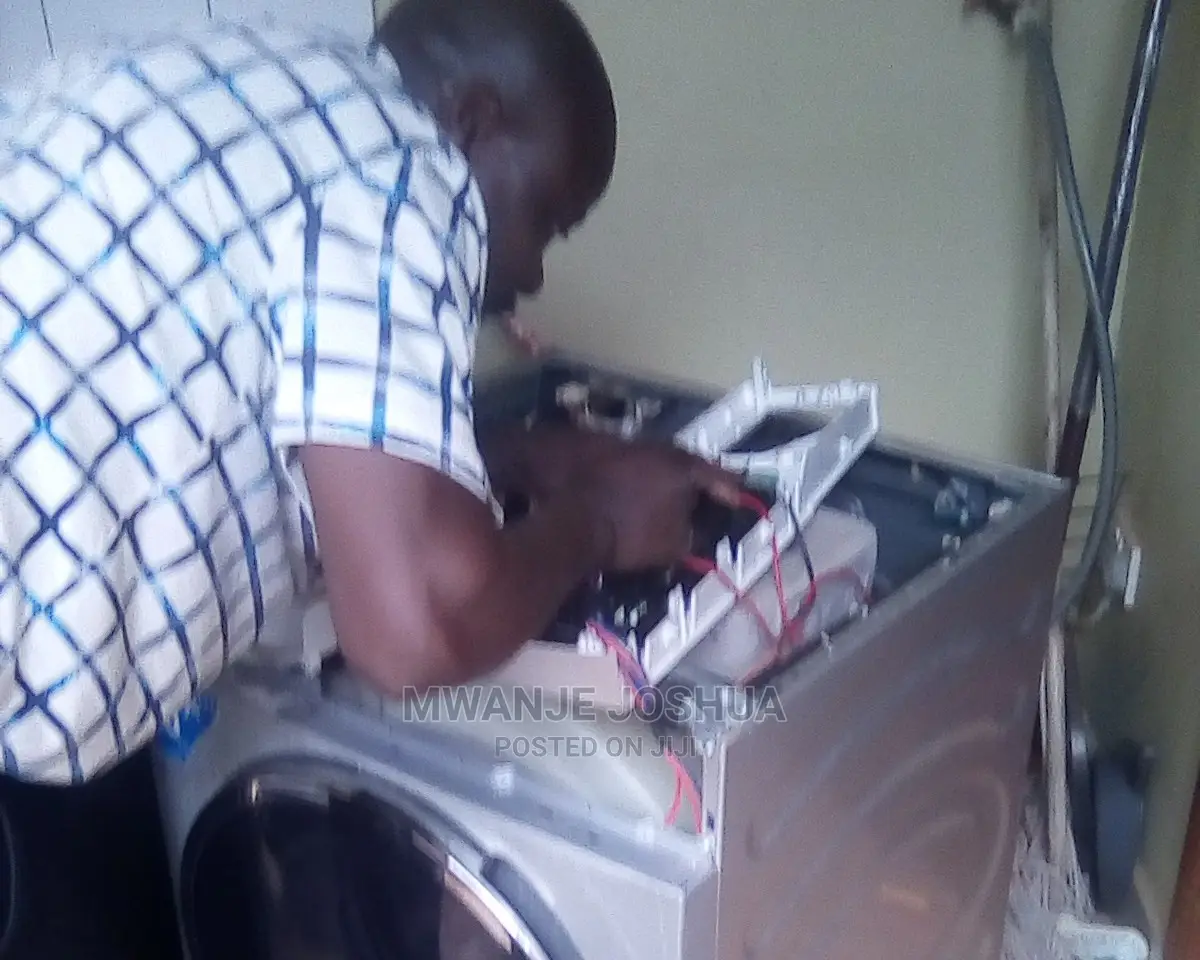 Washing Machine Mechanic Available
