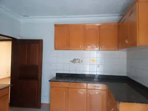 4bdrm Bungalow in Kololo Property, Central Division for Rent