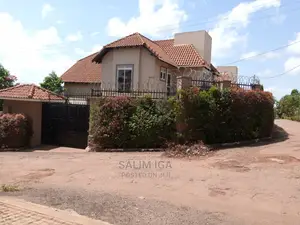 3bdrm Duplex in Kololo Property, Central Division for Rent