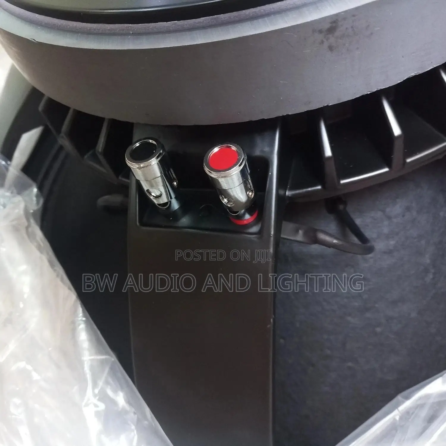 18 Woofer Speakers