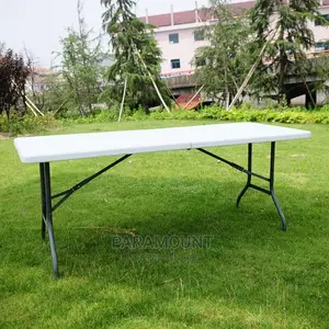 Banquet Tables (6 Feet)