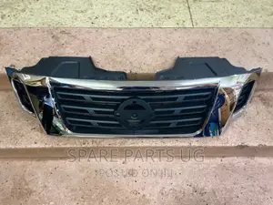 Nissan Navara Grille