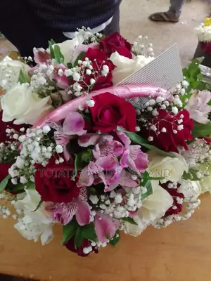 Excecutive Natural Flowers