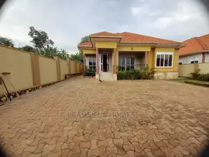 Furnished 4bdrm House in Kira Mamerito for Sale