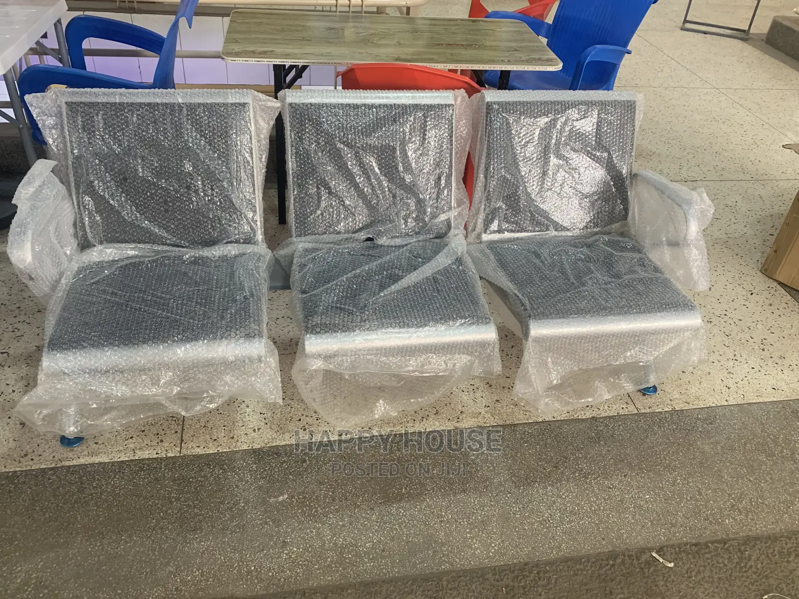 Cushioned Heavy Duty Office Chairs
